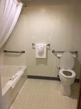 Clarion Hometown Inn